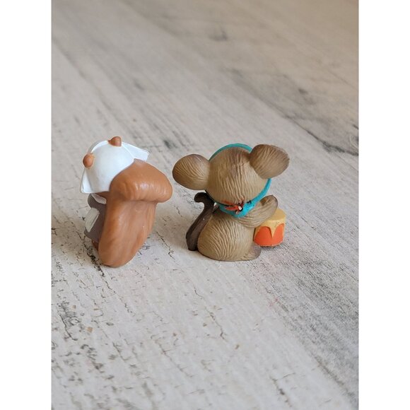 Thanksgiving pilgrim mouse Indian squirrel miniature figure set - Picture 8 of 9
